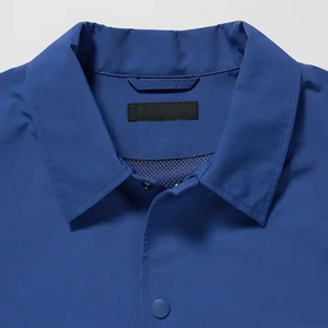 Venta al por mayor de alta calidad logotipo personalizado hombres entrenadores chaqueta primavera colores sólidos entrenadores botón cierre Streetwear chaqueta - Product Image 3