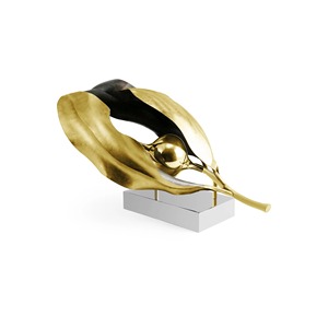 Sculpture d'inspiration naturelle en métal noir audacieux Ornement de table contemporain Accent artistique créatif pour les maisons élégantes - Product Image 3