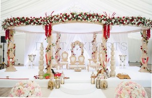 Mandap de madera de boda india real en Londres deslumbrante decoración de Mandap de madera para interiores diseño de pavo real de doble poste Mandap de madera - Product Image 4
