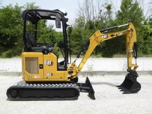 รถขุดตีนตะขาบขนาดเล็ก CAT 301.7 CR มือสอง ความจุ 12 ตัน พร้อมเครื่องยนต์และปั๊มสำหรับงานก่อสร้าง - Product Image 2