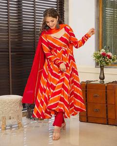 Hermoso vestido estampado de Laheriya con Duppata y Pent por mayorista Fabzone - Product Image 4