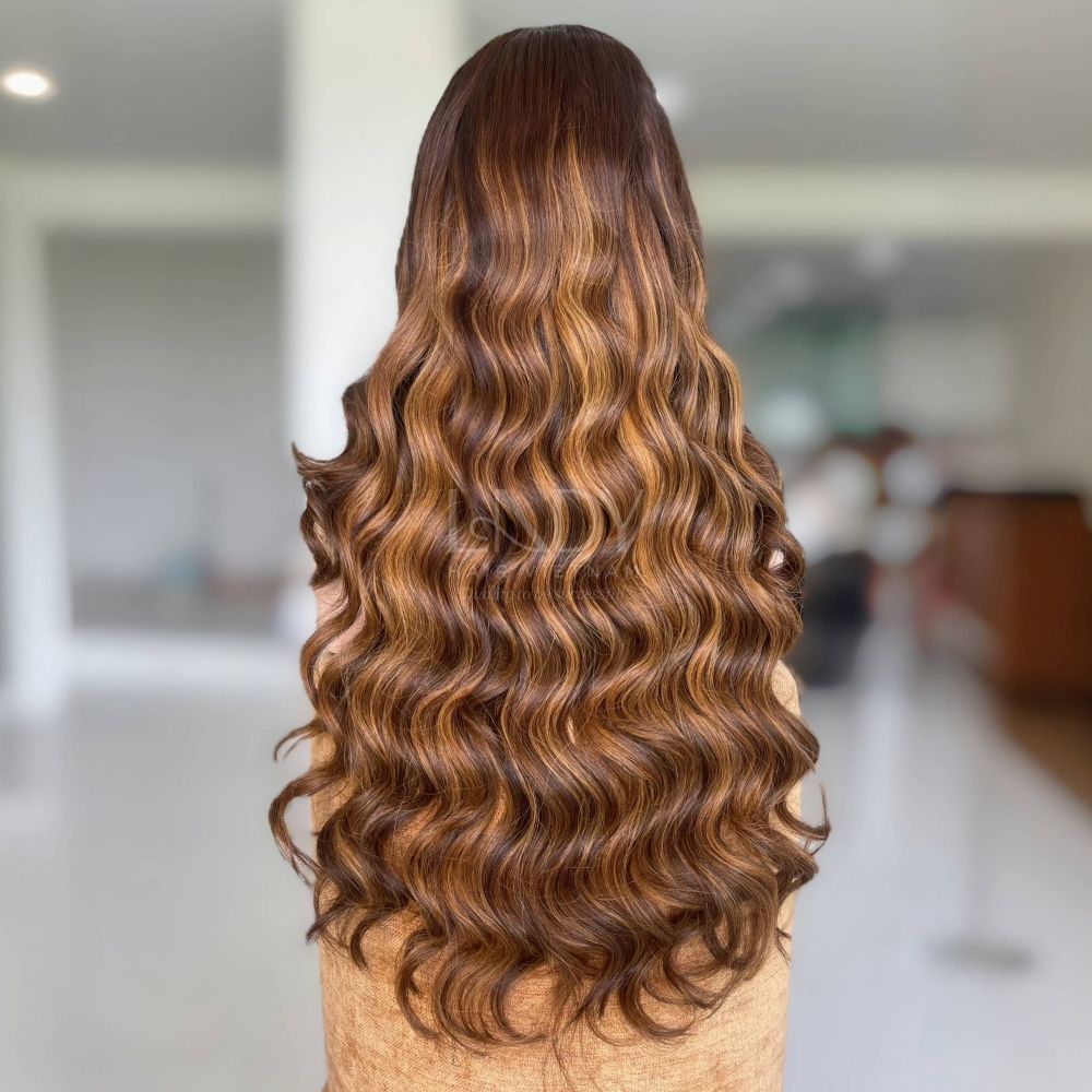 สีน้ำตาล