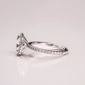 Bague de fiançailles en diamant de laboratoire taillé sur coussin 2CT Bague de promesse de mariage classique en or blanc 14K pour les anniversaires de fête IGI - Product Image 6