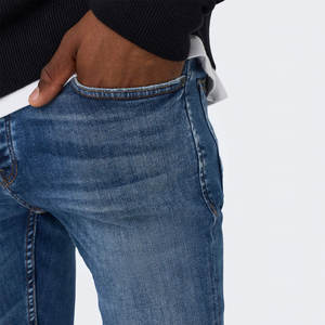 Pantalon en denim à jambe droite de couleur unie personnalisé avec conception de poche taille moyenne tricoté tissage à la mode décontracté et élégant - Product Image 3