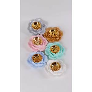 Quemador de Incienso HEDYEL CROWNS en Caja con Acabado Metálico en Azul Bebé, Blanco, Dorado, Colores Agua y Amarillo, Objeto Decorativo - Product Image 1