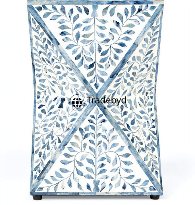 Available in different Colors