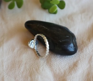 ทำด้วยมือ925แหวนเงินสเตอร์ลิงประดับพลอยอำพันทรงวงรีตัดมาเป็นของขวัญสำหรับผู้หญิงคำสัญญาที่สมบูรณ์แบบ - Product Image 3