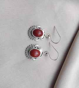 Boucles d'oreilles pendantes en argent sterling 925 avec jaspe rouge, bijoux tribaux bohèmes, minimalistes, faits à la main pour femmes, bijoux artisanaux - Product Image 3