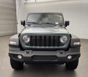 Limpio usado 2025 Jeep Wrangler Sport S 2 puertas 4WD con negro 3 piezas asientos de tela superior dura sistema de navegación de arranque remoto - Product Image 1