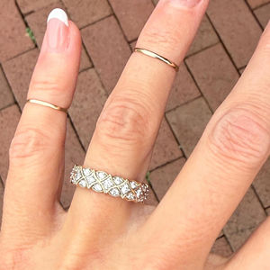 แหวนทองคำแท้ 14K ประดับเพชรแท้ 0.5 กะรัต ดีไซน์หรูหราแบบซ้อนกัน รุ่น 2026 ดีไซน์คลัสเตอร์สุดพิเศษ ครึ่งวง ดีไซน์แบบ Eternity ของขวัญแต่งงาน - Product Image 1