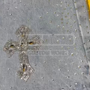 กางเกงขาสั้นลำลองสำหรับผู้ชายกางเกงขาสั้นประดับพลอยเทียมสีโลโก้แบบกำหนดเอง - Product Image 6