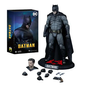 Figura de Batman de DC, 30 cm, Modelo Articulado de Plástico, Juguete de Buena Calidad, CartoonClick - Product Image 1