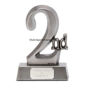 ถ้วยรางวัลรางวัล1รางวัลสีทองและสีดำที่ทันสมัยตกแต่งแบบกำหนดเองได้ถ้วยรางวัลรางวัลที่หนึ่งทำด้วยมือ - Product Image 2