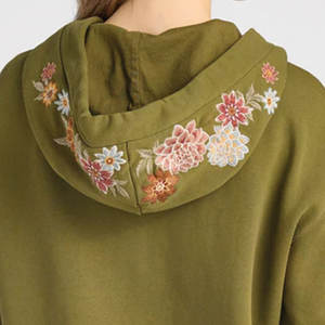 Sudadera con Capucha y Cremallera para Mujer, Diseño Floral Bordado en Verde Oliva, Invierno, Estética, Alta Calidad, Felpa Suave, Algodón Transpirable y Ecológico - Product Image 4