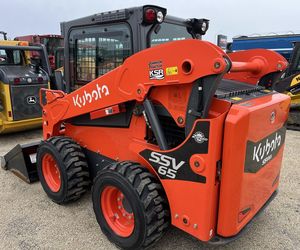Nous proposons à la vente notre authentique chargeuse compacte sur chenilles d'occasion Kubota SSV65. - Product Image 2