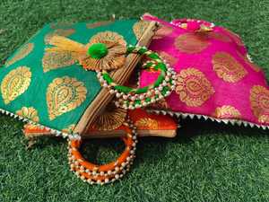 Assortiment de sacs à main à bandoulière imprimés Emboriderd Patola pour femmes cadeau de faveur de mariage - Product Image 6