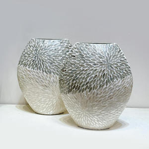 Stylish nacre shell <b>vase</b> outstanding quality <b>mosaic</b> capiz pearl inlay <b>vases</b> for room ornaments - Product Image 1