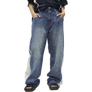 Pantalon en strass conçu avec des détails brillants qui donnent une touche d'élégance grâce à des choix de style expressifs Pantalon en strass - Product Image 1