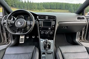 USED LHD/RHD 2016 VOLKSWAGEN GOLF R - Product Image 3