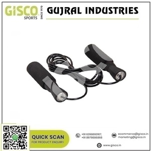 Corde à sauter en vinyle de qualité supérieure avec poignées à sauter à roulement à billes en mousse pour la forme physique disponible au meilleur prix - Product Image 2