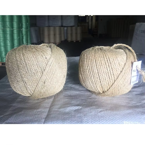 Boule de corde en sisal naturel 2.5kg corde solide polyvalente pour les projets d'artisanat de liage de plantes emballage cadeau et utilisation en extérieur - Product Image 2