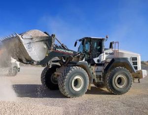 Buy reliable Hidromek wheel loaders featuring 240 horsepower engines and 3.5 cubic meter heavy duty bucket structures - Product Image 6