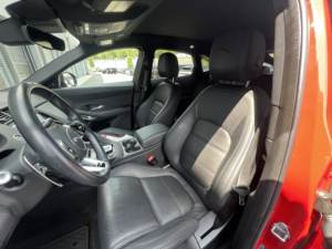 Pre-owned Clean 2022 Jagua-r E-PACE SE - Product Image 3