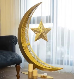 Maravilloso y Hermoso Adorno de Metal Hecho a Mano con Forma de Luna Creciente para el Ramadán, que Combina Espiritualidad y Elegancia Artística - Product Image 6
