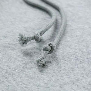 Sweats à capuche minimalistes pour femmes avec des lignes épurées conception de tissu doux parfait pour l'esthétique décontractée Porter des sweats à capuche pour femmes - Product Image 3