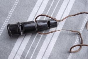 นกหวีดเขาควายสำหรับสัตว์เลี้ยง |   นกหวีดฝึกสัตว์ทำมือ คุณภาพสูง - Product Image 4