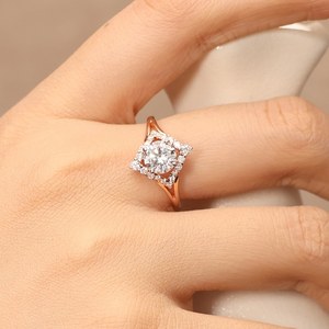 Anillo de Compromiso de Oro Sólido de 14K con Diamante Cultivado en Laboratorio, Corte Cuadrado, con Halo, para Aniversario, Bodas, Regalo, Joyería Fina Única para Mujer - Product Image 1