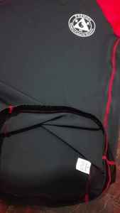 Vêtement de compression de karaté de haute qualité en gros, design personnalisé, extensible, respirant, en latex, protection solaire, manches courtes, unisexe, pour adultes - Product Image 2