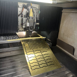 Machine de découpe laser à fibre haute précision 650*650mm pour tôles en acier inoxydable de 1,0 mm - Product Image 5