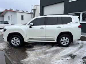 NUEVO TOYOTA LAND CRUISER J300 GASOLINA Transmisión Automática COLOR BLANCO SUV 305KW - 415HP - Product Image 4