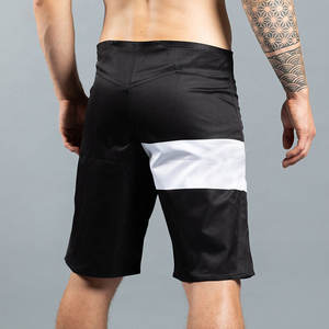 Blanc noir contraste couleur bonne vente faire propre meilleur fournisseur avec un prix raisonnable MMA Shorts pour hommes - Product Image 3