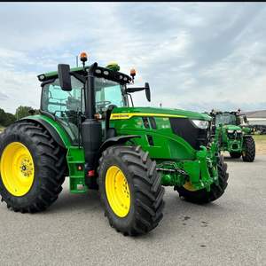 2025ของจอห์นสำหรับรถแทรกเตอร์ในฟาร์ม Deere พร้อมใช้งานค่อนข้างใช้งานโดยมีส่วนประกอบหลักของเครื่องยนต์และเกียร์ - Product Image 3