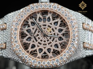 Montre de plongée unisexe de luxe avec mouvement mécanique, chiffres arabes rouges, saphir en cristal VVS1, moissanite, avec bracelet à fermoir - Product Image 6