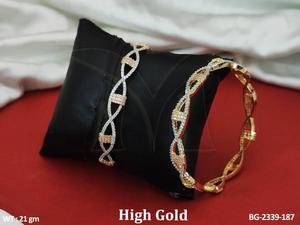 Diseñador de piedra completa hermoso estilo elegante alto oro pulido diseño elegante accesorios de joyería CZ AD brazaletes conjunto conjuntos de joyería - Product Image 3