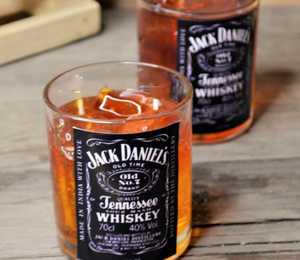 Bougie parfumée à l'ancienne à l'odeur de chêne et de whisky, bougie whisky et ambre, bougie en verre, bougie parfumée au whisky dans un bocal en verre - Product Image 2