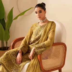 Liquidación: Conjunto de Vestido Salwar Kameez de Chifón Pesado Bordado y Completamente Cosido para Mujer Ramsha, Listo para Usar, Ideal para Fiestas, Estilo Indio - Product Image 5