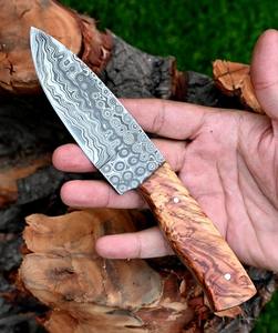 Cuchillo de caza para acampar con hoja fija de acero de Damasco forjado hecho a mano personalizado soporte OEM con funda cuchillo para acampar de grado Industrial - Product Image 3