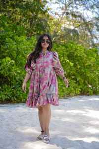 Vestido floral gris cómodo indio y paquistaní esencial para fiestas de verano Ropa de fiesta más reciente - Product Image 3