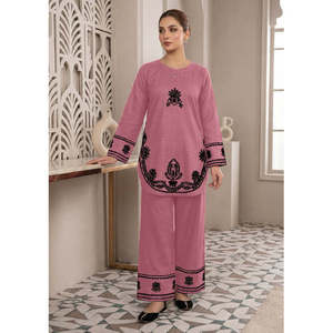 Conjuntos de Traje para Mujer ORINGA SERIES EMB, Conjunto Elegante de 2 Piezas para el Trabajo y Ocasiones Especiales con un Diseño Elegante y Ajuste Cómodo - Product Image 6