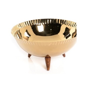 Grand bol à nourriture rond en acier inoxydable avec pieds en bois Bol à soupe de qualité supérieure Design élégant Bon prix - Product Image 5