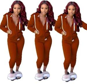 ชุดออกกำลังกายผู้หญิงคุณภาพสูง เป็นมิตรกับสิ่งแวดล้อม ยืดได้สี่ทิศทาง ระบายอากาศได้ดี ชุดโยคะไร้ตะเข็บ สำหรับโลโก้แบบกำหนดเอง - Product Image 3