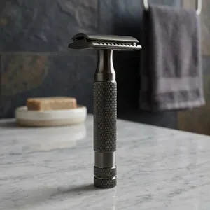 Rasoir de sécurité à double lame Morgans Industries avec manche en bambou/bois et poignée en caoutchouc pour le rasage du visage des hommes - Product Image 4
