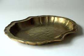 Plateau de service en laiton pur de conception indienne ethnique pour la nourriture plateau de service d'ustensiles de cuisine de conception attrayante à prix abordable - Product Image 6