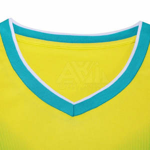 Uniforme de Fútbol de Poliéster de Alta Calidad para Hombre Adulto, Fabricación en Fábrica, Color Personalizado, Secado Rápido, Transpirable, Características Personalizadas - Product Image 3