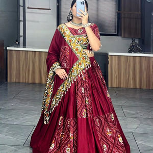 Último diseñador puro rayón algodón Badhani impreso Kodi trabajo Lehenga Choli por FabZone - Product Image 1