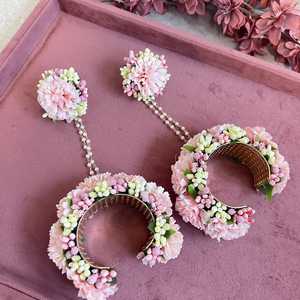 Ensembles de churiyan pour femmes pour les mariages, disponibles dans toutes les couleurs et tailles, design professionnel, fabriqués en plastique, bracelets de main, ensembles de gajra - Product Image 2